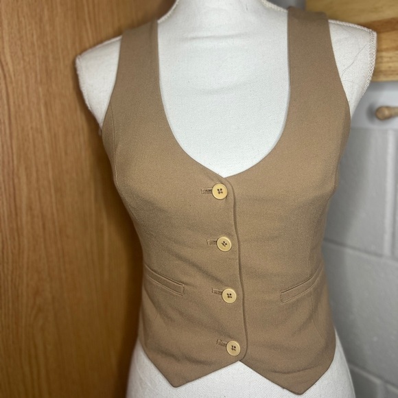 Wilfred Jackets & Blazers - Wilfred camel Vest size 0
